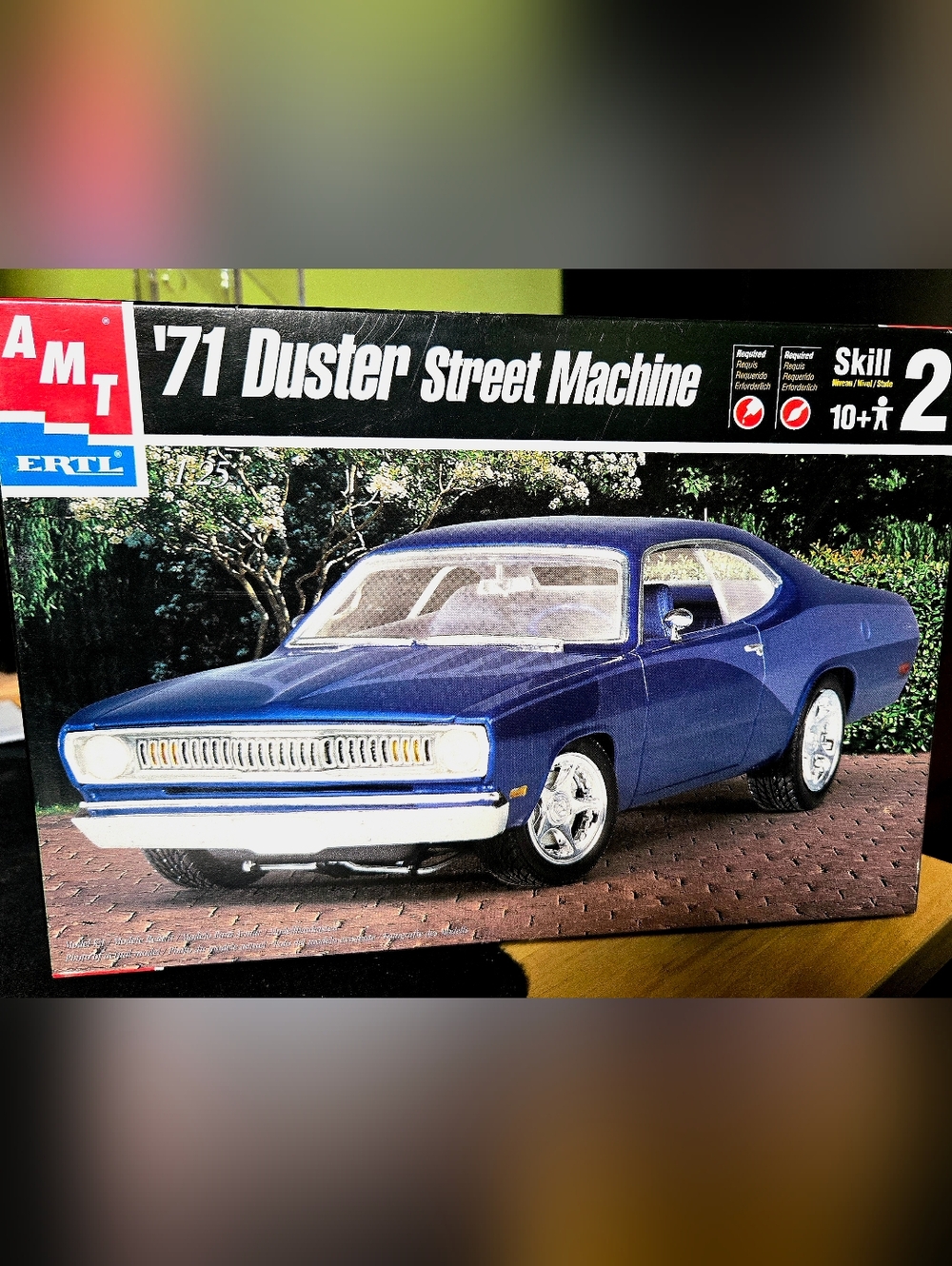 AMT ERTL '71 Duster Street Machine Model Kit
